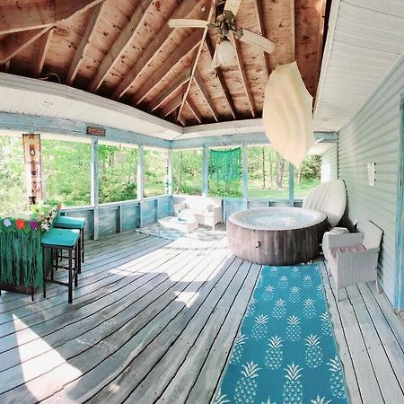 Experience The Serenity Of Pineapple Acre Pocono Stroudsburg Exterior photo
