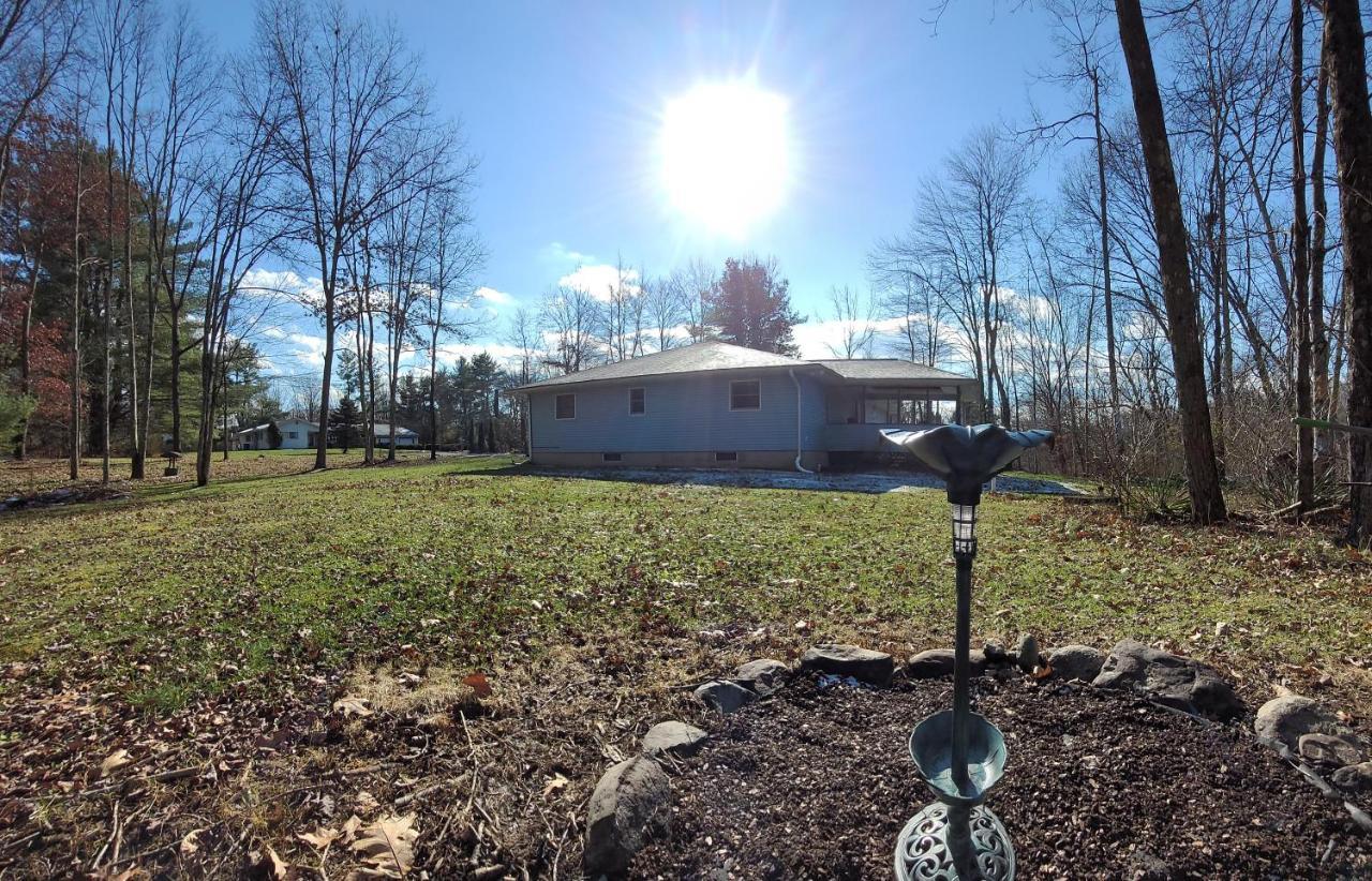 Experience The Serenity Of Pineapple Acre Pocono Stroudsburg Exterior photo